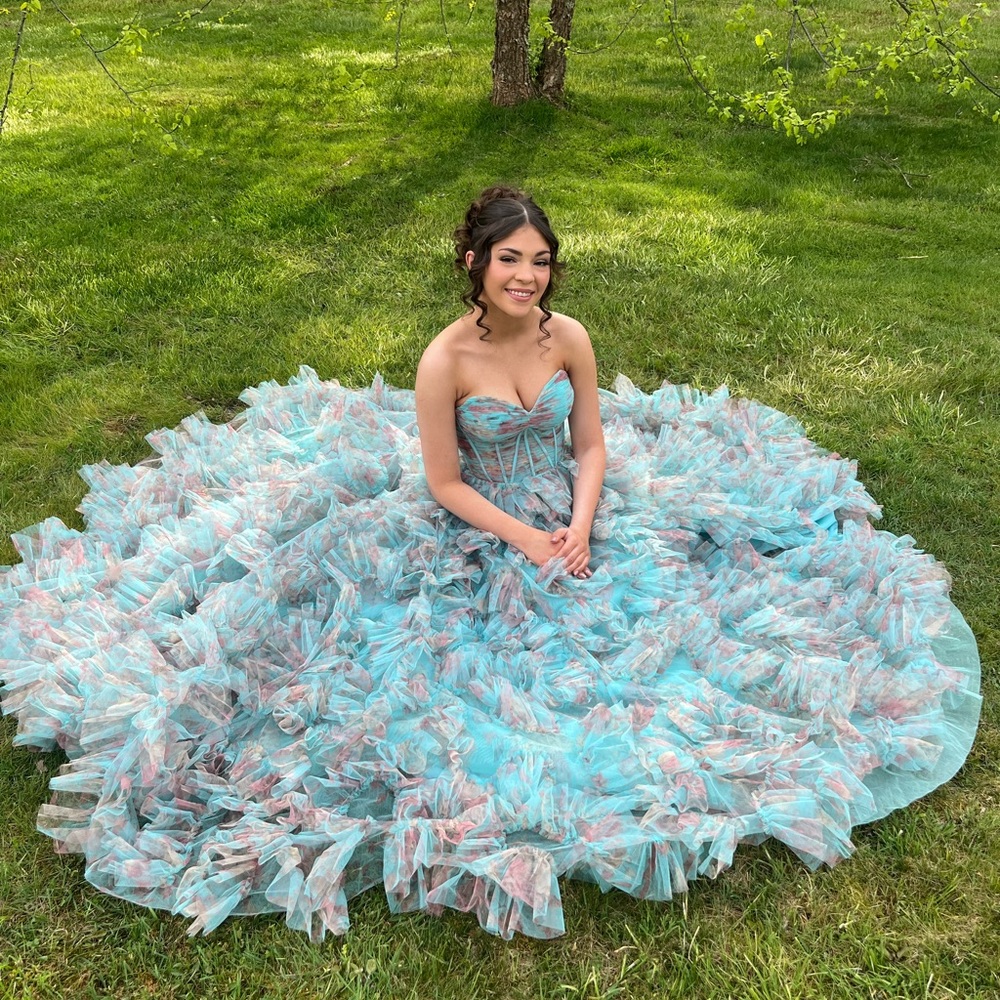 Amarra 94045.  Size 2.